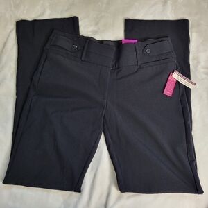 ❤️ CANDIES Marilyn Bootcut Black Dresspants Size 9. New With Tags.